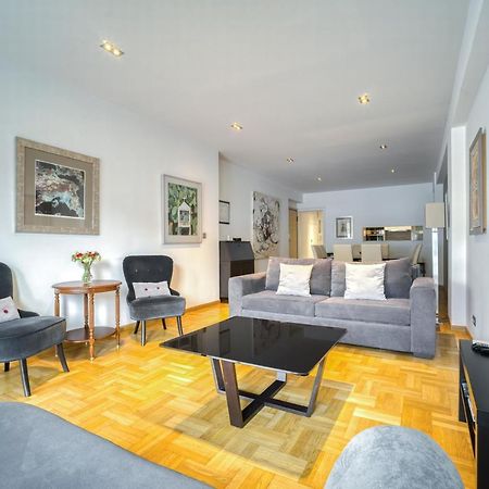 Bright Spacious Luxury Apartment In Prime Central เอเธนส์ ภายนอก รูปภาพ