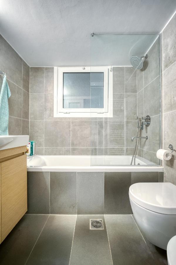 Bright Spacious Luxury Apartment In Prime Central เอเธนส์ ภายนอก รูปภาพ