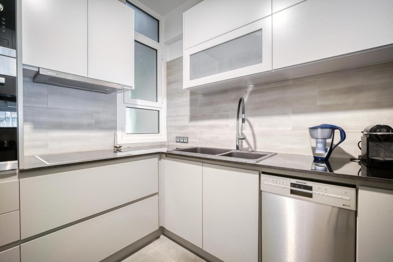 Bright Spacious Luxury Apartment In Prime Central เอเธนส์ ภายนอก รูปภาพ
