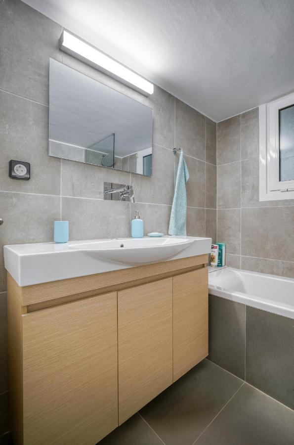 Bright Spacious Luxury Apartment In Prime Central เอเธนส์ ภายนอก รูปภาพ